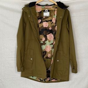 Snowboard Jacket Size L